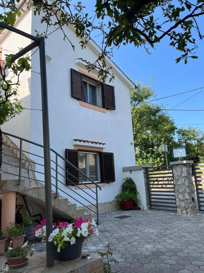 Gita Apartment Omišalj Exterior foto